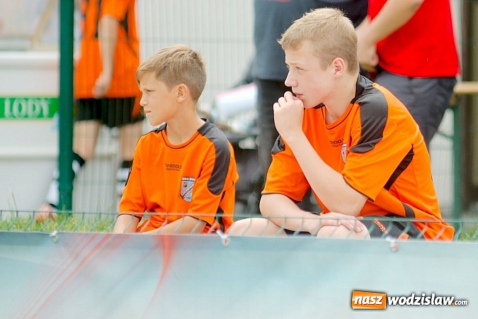 Zdjęcie w galerii na portalu naszwodzislaw.com: Twork&oacute;w Cup 2015: Emocjonujące potyczki w Tworkowie. Piłkarze MKP Odra Wodzisław na podium wiadomości z regionu