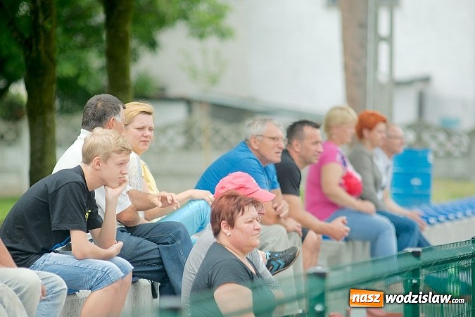 Zdjęcie w galerii na portalu naszwodzislaw.com: Twork&oacute;w Cup 2015: Emocjonujące potyczki w Tworkowie. Piłkarze MKP Odra Wodzisław na podium wiadomości z regionu