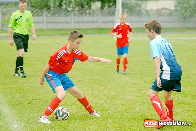 Zdjęcie w galerii na portalu naszwodzislaw.com: Twork&oacute;w Cup 2015: Emocjonujące potyczki w Tworkowie. Piłkarze MKP Odra Wodzisław na podium wiadomości z regionu