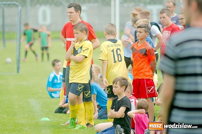 Zdjęcie w galerii na portalu naszwodzislaw.com: Twork&oacute;w Cup 2015: Emocjonujące potyczki w Tworkowie. Piłkarze MKP Odra Wodzisław na podium wiadomości z regionu