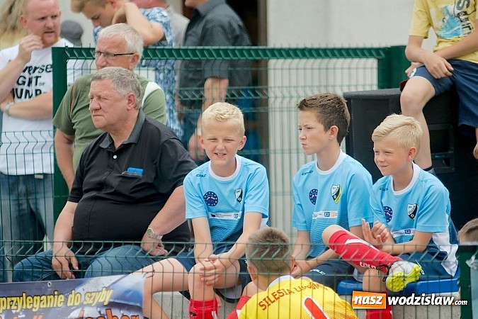 Zdjęcie w galerii na portalu naszwodzislaw.com: Twork&oacute;w Cup 2015: Emocjonujące potyczki w Tworkowie. Piłkarze MKP Odra Wodzisław na podium wiadomości z regionu