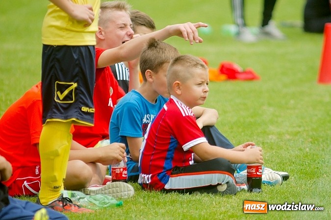 Zdjęcie w galerii na portalu naszwodzislaw.com: Twork&oacute;w Cup 2015: Emocjonujące potyczki w Tworkowie. Piłkarze MKP Odra Wodzisław na podium wiadomości z regionu