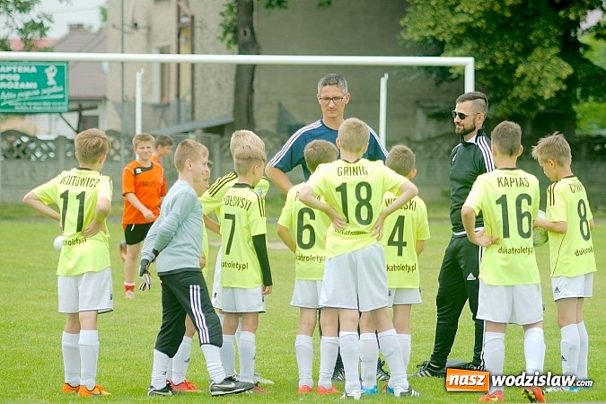 Zdjęcie w galerii na portalu naszwodzislaw.com: Twork&oacute;w Cup 2015: Emocjonujące potyczki w Tworkowie. Piłkarze MKP Odra Wodzisław na podium wiadomości z regionu