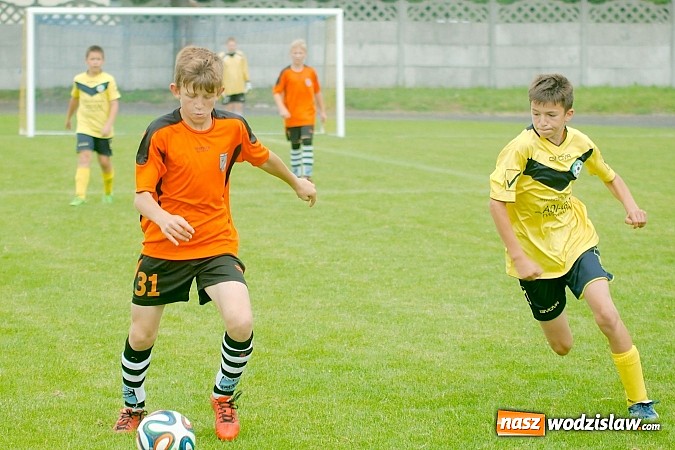 Zdjęcie w galerii na portalu naszwodzislaw.com: Twork&oacute;w Cup 2015: Emocjonujące potyczki w Tworkowie. Piłkarze MKP Odra Wodzisław na podium wiadomości z regionu