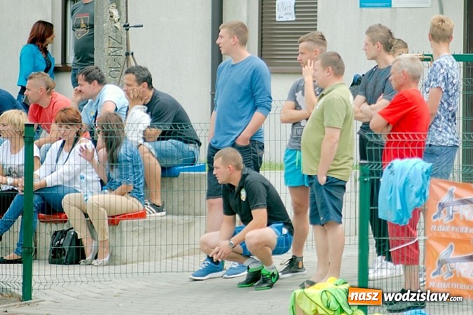 Zdjęcie w galerii na portalu naszwodzislaw.com: Twork&oacute;w Cup 2015: Emocjonujące potyczki w Tworkowie. Piłkarze MKP Odra Wodzisław na podium wiadomości z regionu