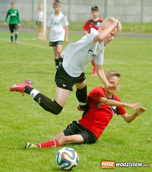 Zdjęcie w galerii na portalu naszwodzislaw.com: Twork&oacute;w Cup 2015: Emocjonujące potyczki w Tworkowie. Piłkarze MKP Odra Wodzisław na podium wiadomości z regionu