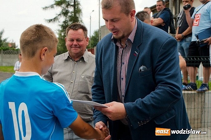 Zdjęcie w galerii na portalu naszwodzislaw.com: Twork&oacute;w Cup 2015: Emocjonujące potyczki w Tworkowie. Piłkarze MKP Odra Wodzisław na podium wiadomości z regionu