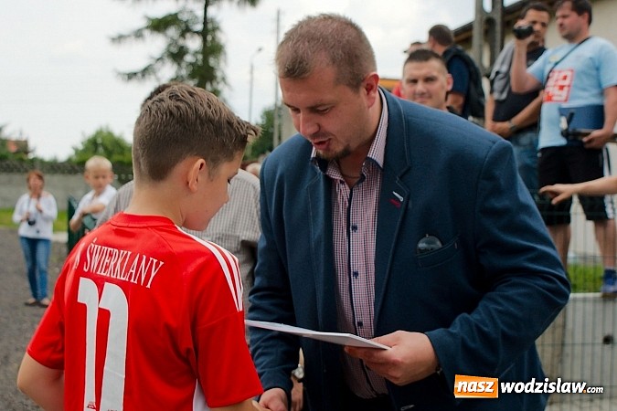 Zdjęcie w galerii na portalu naszwodzislaw.com: Twork&oacute;w Cup 2015: Emocjonujące potyczki w Tworkowie. Piłkarze MKP Odra Wodzisław na podium wiadomości z regionu