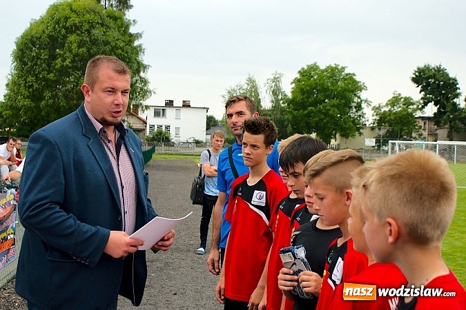 Zdjęcie w galerii na portalu naszwodzislaw.com: Twork&oacute;w Cup 2015: Emocjonujące potyczki w Tworkowie. Piłkarze MKP Odra Wodzisław na podium wiadomości z regionu