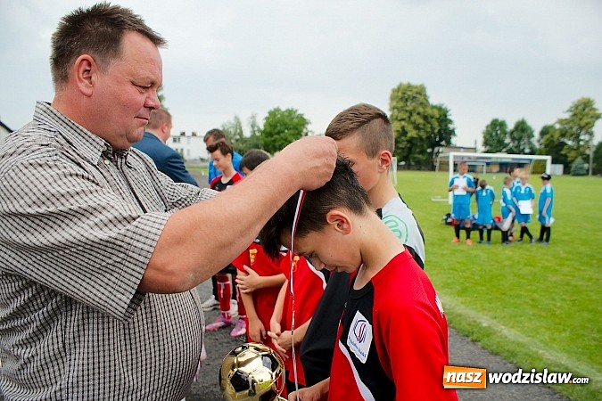 Zdjęcie w galerii na portalu naszwodzislaw.com: Twork&oacute;w Cup 2015: Emocjonujące potyczki w Tworkowie. Piłkarze MKP Odra Wodzisław na podium wiadomości z regionu