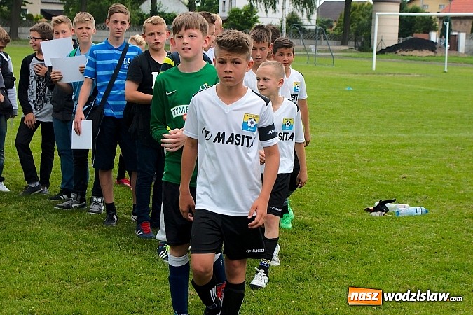Zdjęcie w galerii na portalu naszwodzislaw.com: Twork&oacute;w Cup 2015: Emocjonujące potyczki w Tworkowie. Piłkarze MKP Odra Wodzisław na podium wiadomości z regionu