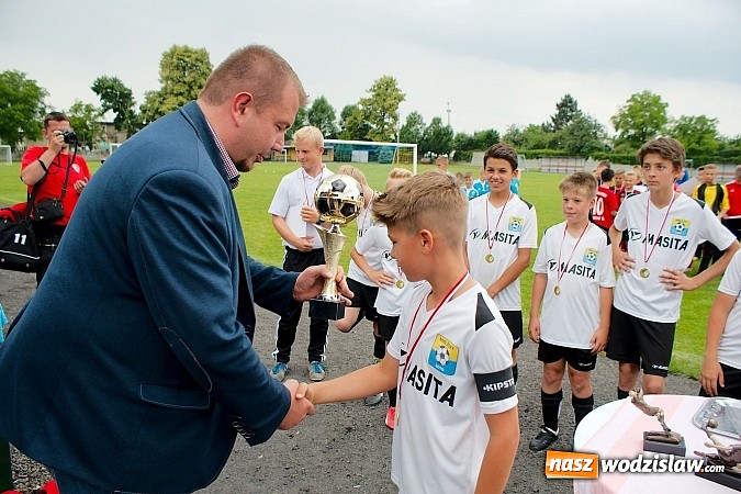 Zdjęcie w galerii na portalu naszwodzislaw.com: Twork&oacute;w Cup 2015: Emocjonujące potyczki w Tworkowie. Piłkarze MKP Odra Wodzisław na podium wiadomości z regionu