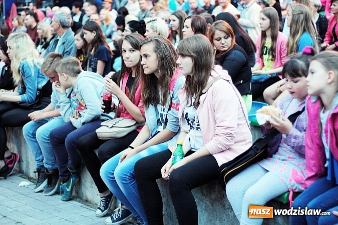 Zdjęcie w galerii na portalu naszwodzislaw.com: Liber i Natalia Szroeder gwiazdą wieczoru tegorocznych Dni Godowa wiadomości z regionu