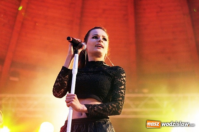 Zdjęcie w galerii na portalu naszwodzislaw.com: Liber i Natalia Szroeder gwiazdą wieczoru tegorocznych Dni Godowa wiadomości z regionu