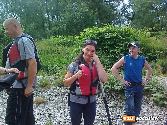 Zdjęcie w galerii na portalu naszwodzislaw.com: Mieszkańcy Mszany po raz drugi wzięli udział w spływie kajakowym wiadomości z regionu
