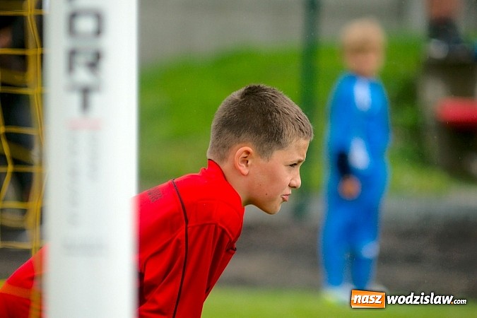 Zdjęcie w galerii na portalu naszwodzislaw.com: Tworków Cup 2015: Deszczowy drugi dzień piłkarskich zmagań. Naprzód lepszy od Startu. Puchar pojechał do Rydułtów wiadomości z regionu