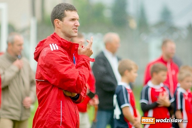 Zdjęcie w galerii na portalu naszwodzislaw.com: Tworków Cup 2015: Deszczowy drugi dzień piłkarskich zmagań. Naprzód lepszy od Startu. Puchar pojechał do Rydułtów wiadomości z regionu