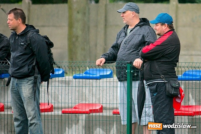 Zdjęcie w galerii na portalu naszwodzislaw.com: Tworków Cup 2015: Deszczowy drugi dzień piłkarskich zmagań. Naprzód lepszy od Startu. Puchar pojechał do Rydułtów wiadomości z regionu
