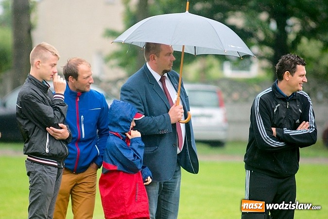 Zdjęcie w galerii na portalu naszwodzislaw.com: Tworków Cup 2015: Deszczowy drugi dzień piłkarskich zmagań. Naprzód lepszy od Startu. Puchar pojechał do Rydułtów wiadomości z regionu