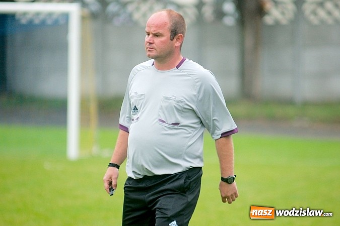 Zdjęcie w galerii na portalu naszwodzislaw.com: Tworków Cup 2015: Deszczowy drugi dzień piłkarskich zmagań. Naprzód lepszy od Startu. Puchar pojechał do Rydułtów wiadomości z regionu