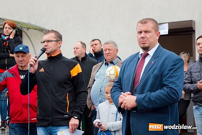 Zdjęcie w galerii na portalu naszwodzislaw.com: Tworków Cup 2015: Deszczowy drugi dzień piłkarskich zmagań. Naprzód lepszy od Startu. Puchar pojechał do Rydułtów wiadomości z regionu