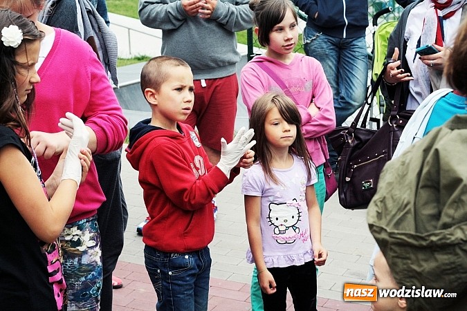 Zdjęcie w galerii na portalu naszwodzislaw.com: W Wodzisławiu powstała aleja klonów. Sadzeniem zajęły się przedszkolaki wiadomości z regionu