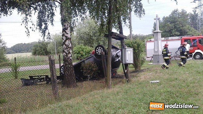 Zdjęcie w galerii na portalu naszwodzislaw.com: 36-latek z Rydułt&oacute;w miał 2,8 promila. Zakończył podr&oacute;ż na ogrodzeniu posesji wiadomości z regionu