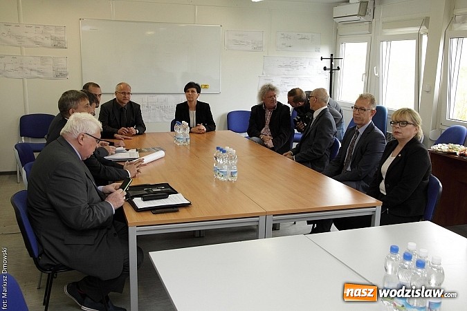 Zdjęcie w galerii na portalu naszwodzislaw.com: Zbiornik Racibórz. W 2018 roku przecięcie wstęgi wiadomości z regionu