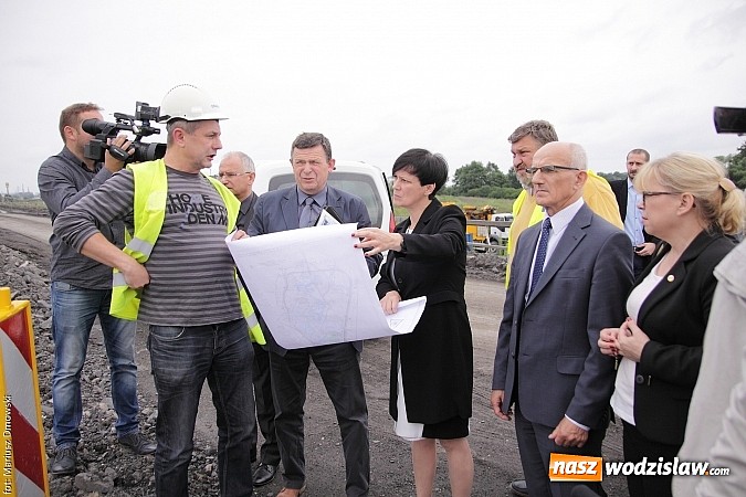 Zdjęcie w galerii na portalu naszwodzislaw.com: Zbiornik Racibórz. W 2018 roku przecięcie wstęgi wiadomości z regionu