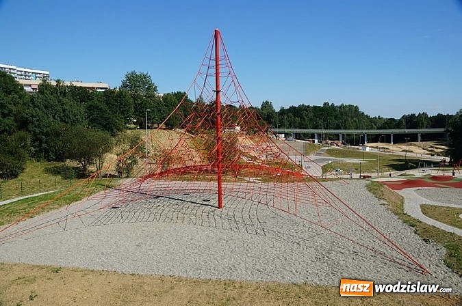Zdjęcie w galerii na portalu naszwodzislaw.com: Rodzinny Park Rozrywki z lotu ptaka wiadomości z regionu