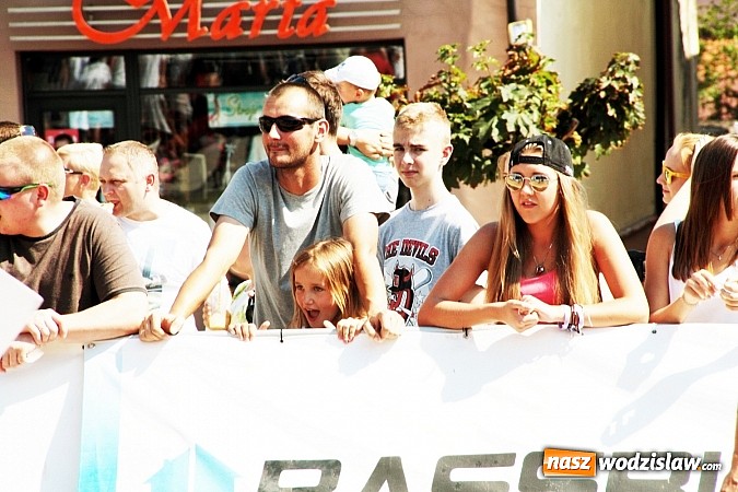 Zdjęcie w galerii na portalu naszwodzislaw.com: Niesamowite sportowe emocje zagościły na wodzisławski rynek wiadomości z regionu