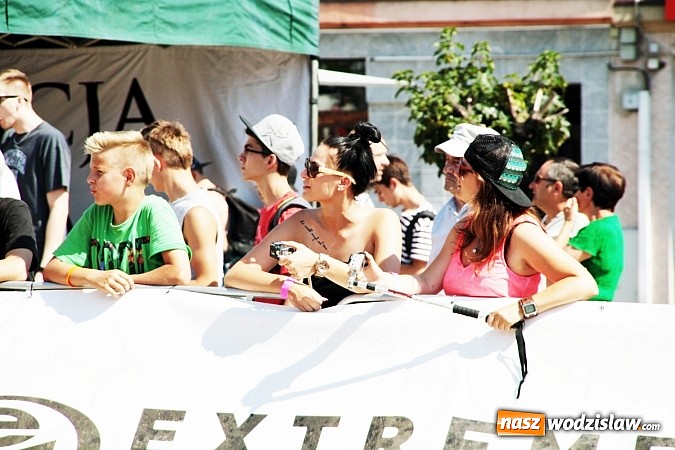 Zdjęcie w galerii na portalu naszwodzislaw.com: Niesamowite sportowe emocje zagościły na wodzisławski rynek wiadomości z regionu