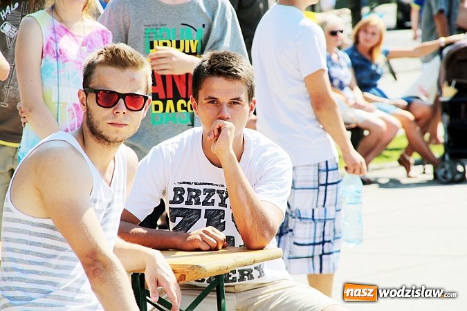 Zdjęcie w galerii na portalu naszwodzislaw.com: Niesamowite sportowe emocje zagościły na wodzisławski rynek wiadomości z regionu