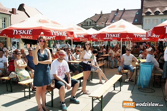 Zdjęcie w galerii na portalu naszwodzislaw.com: Niesamowite sportowe emocje zagościły na wodzisławski rynek wiadomości z regionu