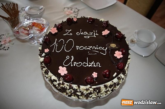 Zdjęcie w galerii na portalu naszwodzislaw.com: Mieszkanka Łazisk świętowała 100 lat  wiadomości z regionu