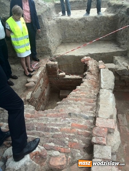 Zdjęcie w galerii na portalu naszwodzislaw.com: W Lubomi podczas prac archeologicznych odnaleziono szkielet kobiety wiadomości z regionu