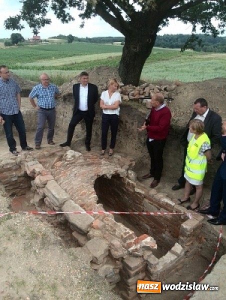 Zdjęcie w galerii na portalu naszwodzislaw.com: W Lubomi podczas prac archeologicznych odnaleziono szkielet kobiety wiadomości z regionu