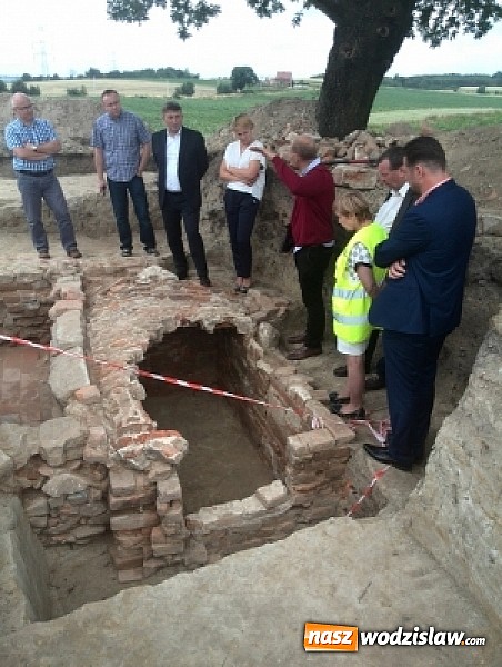 Zdjęcie w galerii na portalu naszwodzislaw.com: W Lubomi podczas prac archeologicznych odnaleziono szkielet kobiety wiadomości z regionu