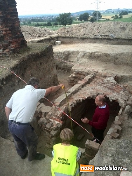 Zdjęcie w galerii na portalu naszwodzislaw.com: W Lubomi podczas prac archeologicznych odnaleziono szkielet kobiety wiadomości z regionu