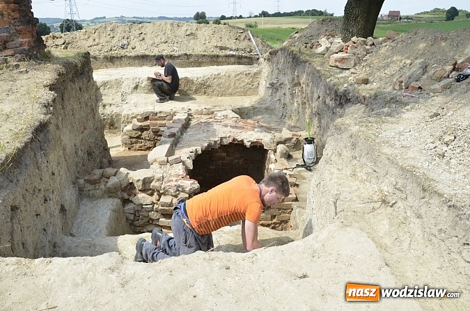 Zdjęcie w galerii na portalu naszwodzislaw.com: W Lubomi podczas prac archeologicznych odnaleziono szkielet kobiety wiadomości z regionu