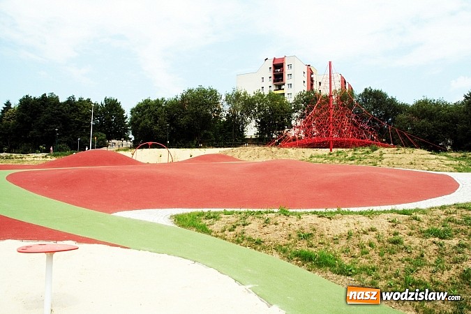 Zdjęcie w galerii na portalu naszwodzislaw.com: Budowa Rodzinnego Parku Rozrywki na finiszu  wiadomości z regionu