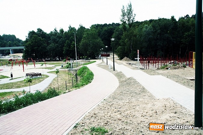 Zdjęcie w galerii na portalu naszwodzislaw.com: Budowa Rodzinnego Parku Rozrywki na finiszu  wiadomości z regionu