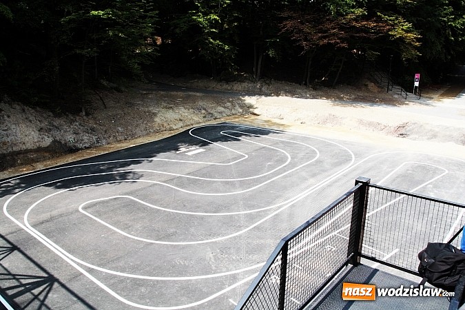 Zdjęcie w galerii na portalu naszwodzislaw.com: Budowa Rodzinnego Parku Rozrywki na finiszu  wiadomości z regionu