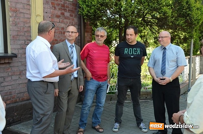 Zdjęcie w galerii na portalu naszwodzislaw.com: Przekazano plac budowy pod remont ul. Chrobrego w Wodzisławiu Śląskim wiadomości z regionu