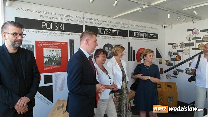 Zdjęcie w galerii na portalu naszwodzislaw.com: Historia w nietypowym stylu. Od dzisiaj można zwiedzać Muzeum na kółkach  wiadomości z regionu