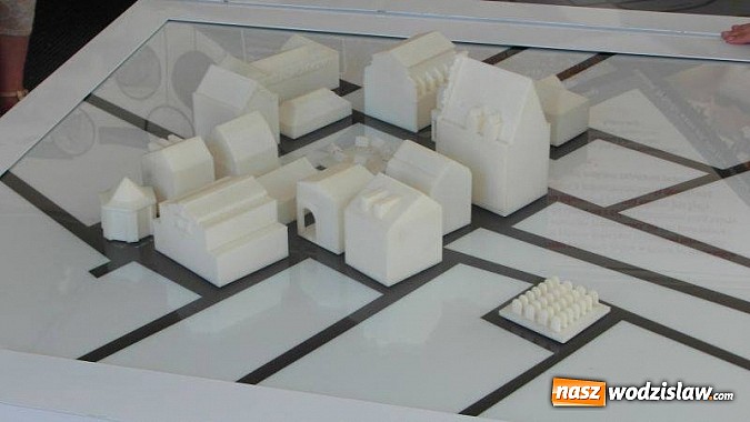 Zdjęcie w galerii na portalu naszwodzislaw.com: Historia w nietypowym stylu. Od dzisiaj można zwiedzać Muzeum na kółkach  wiadomości z regionu