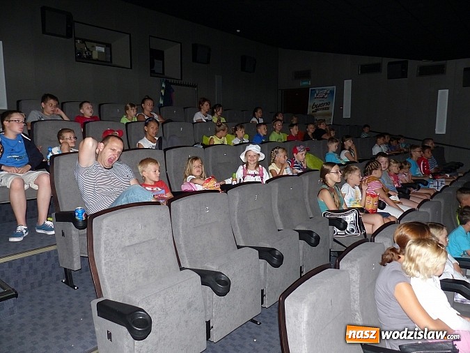 Zdjęcie w galerii na portalu naszwodzislaw.com: Kosmiczny spacer z Astrohunters w ramach wakacyjnej akcji w Rydułtowach  wiadomości z regionu