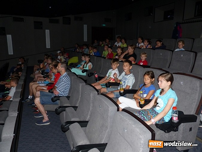 Zdjęcie w galerii na portalu naszwodzislaw.com: Kosmiczny spacer z Astrohunters w ramach wakacyjnej akcji w Rydułtowach  wiadomości z regionu