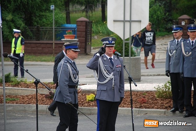 Zdjęcie w galerii na portalu naszwodzislaw.com: Święto Policji i uroczyste otwarcie komisariatu w Gorzycach wiadomości z regionu