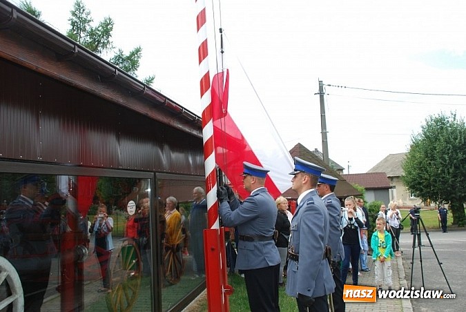 Zdjęcie w galerii na portalu naszwodzislaw.com: Święto Policji i uroczyste otwarcie komisariatu w Gorzycach wiadomości z regionu